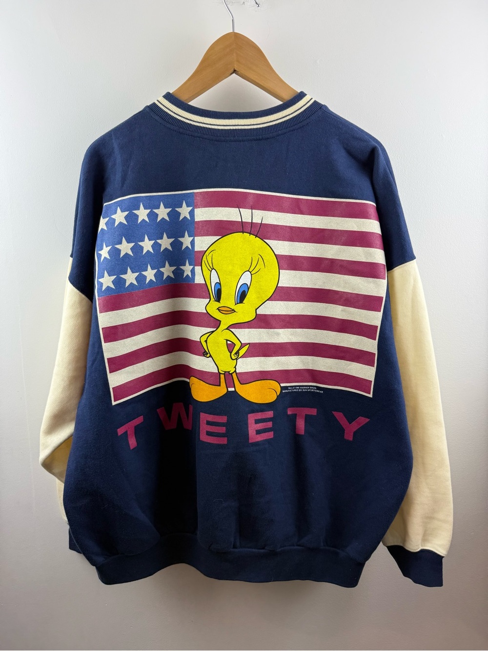 Vintage 90s Looney Tunes Tweety Bird USA Varsity Snap Sweatshirt Large